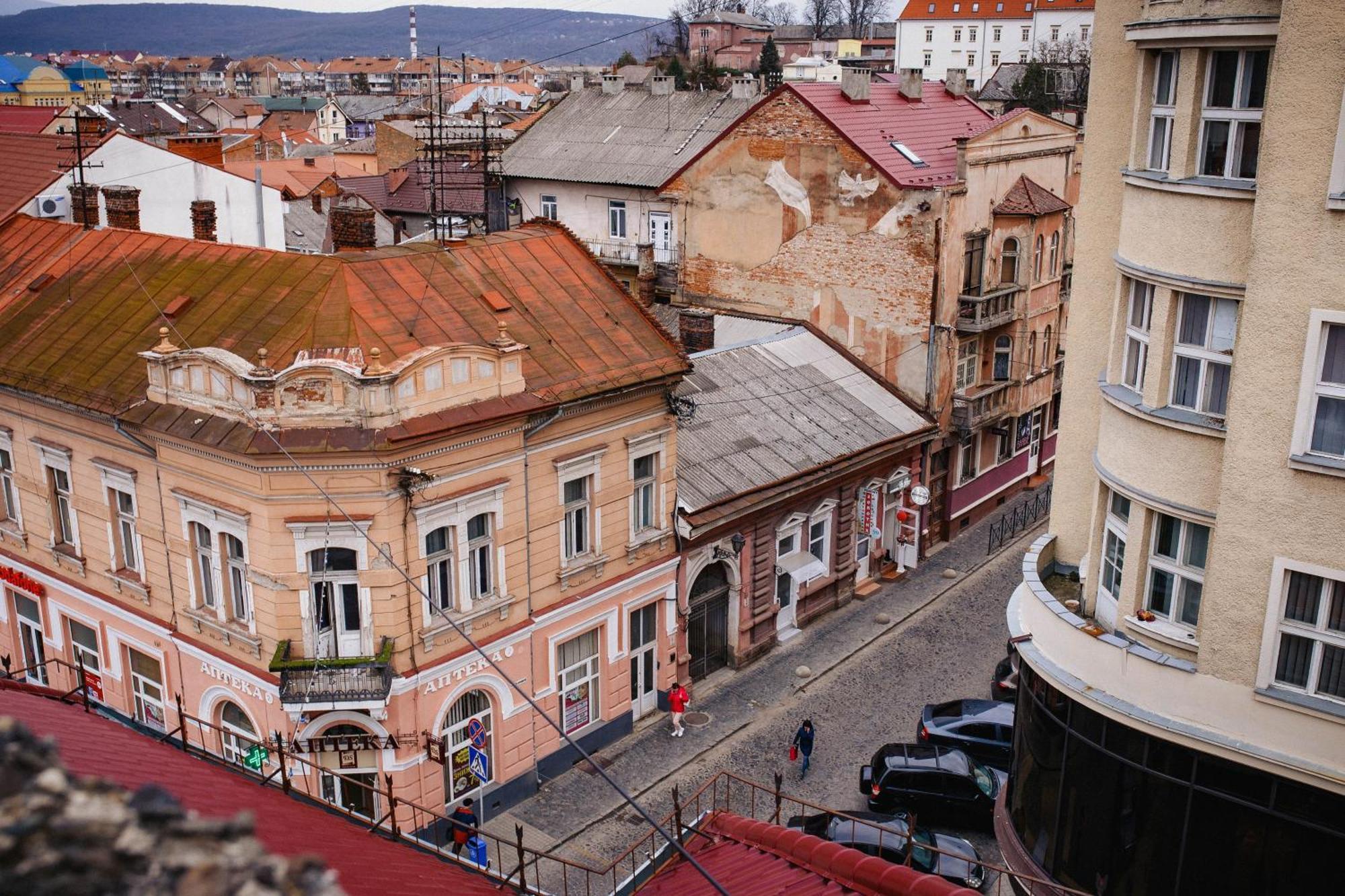 Historical Center Daire Ujgorod Dış mekan fotoğraf