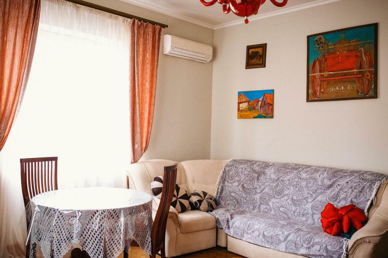 Historical Center Daire Ujgorod Dış mekan fotoğraf