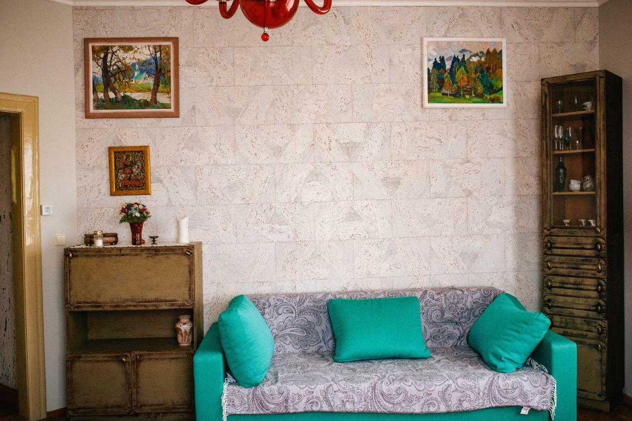 Historical Center Daire Ujgorod Dış mekan fotoğraf