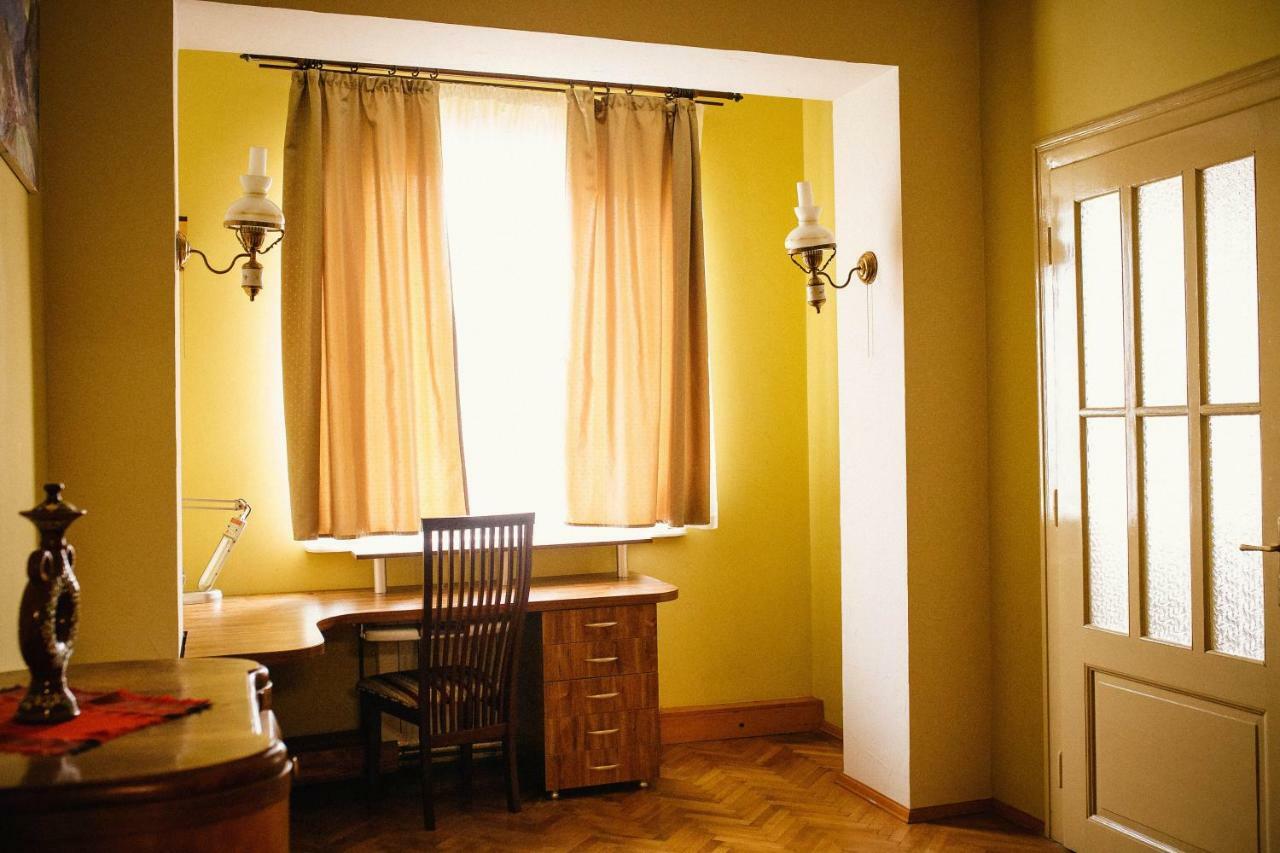 Historical Center Daire Ujgorod Dış mekan fotoğraf