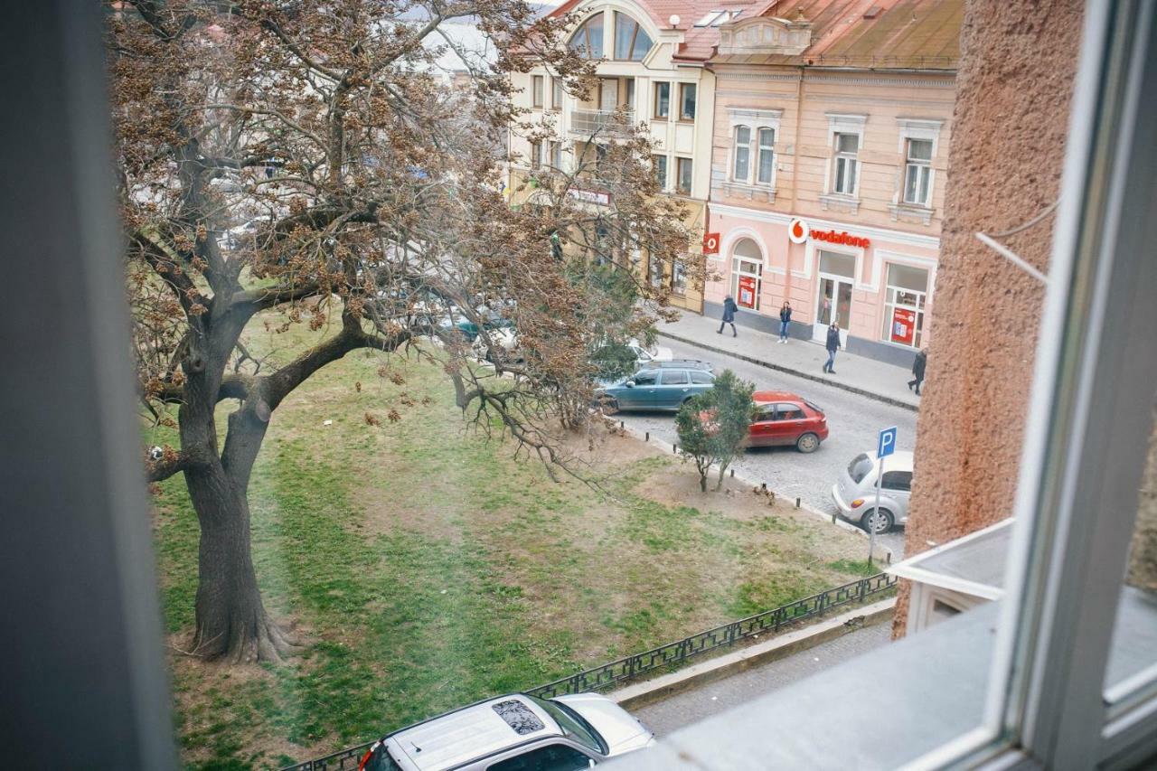 Historical Center Daire Ujgorod Dış mekan fotoğraf